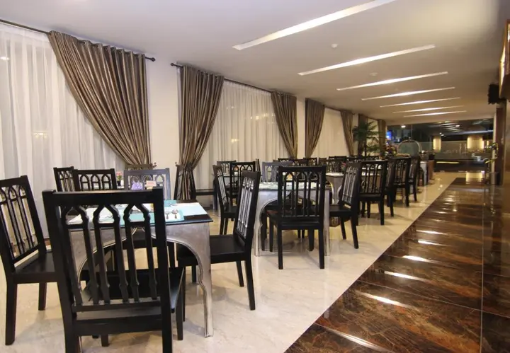 Суракарта: Grand Amira Hotel