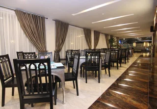 Суракарта: Grand Amira Hotel