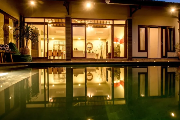 Кута: Seminyak Happy Villa