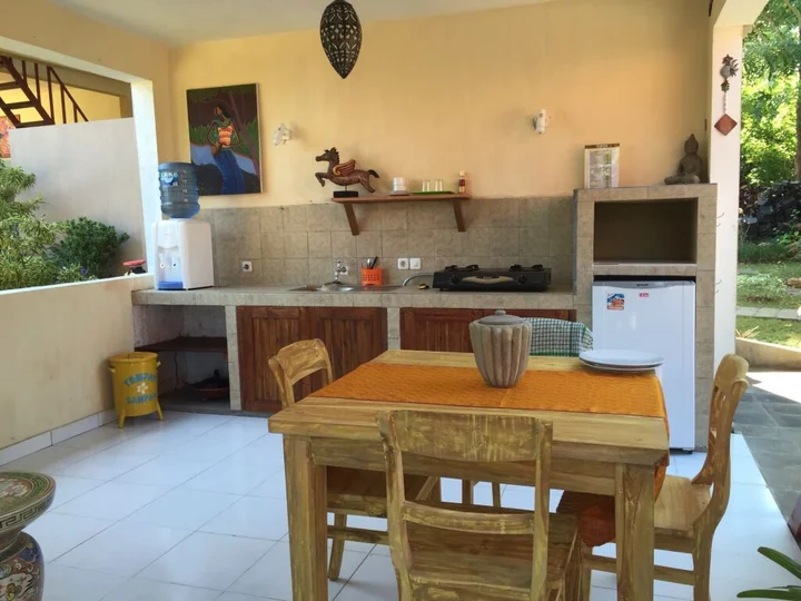 Беноа: Villa Anjing 2