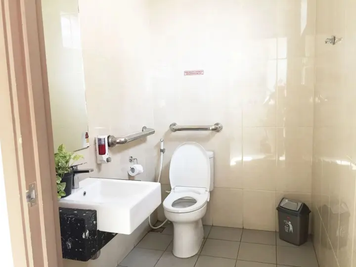 Сурабая: Evora Hotel