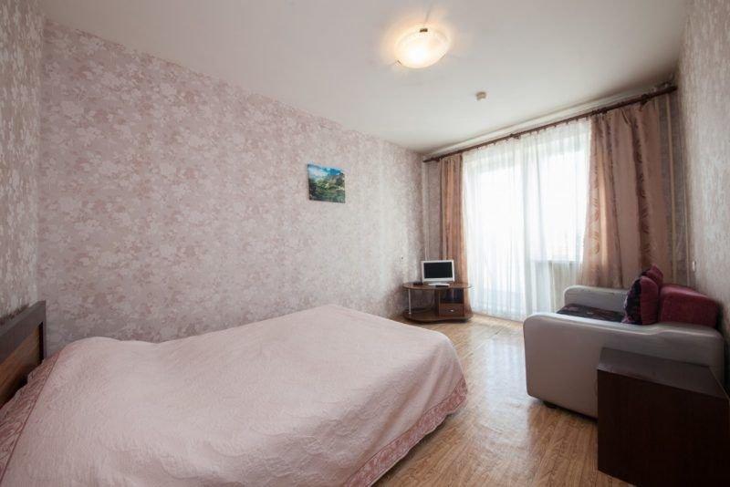 Красноярск: Apartments Kvartirov on str. Gorkogo, bld.37
