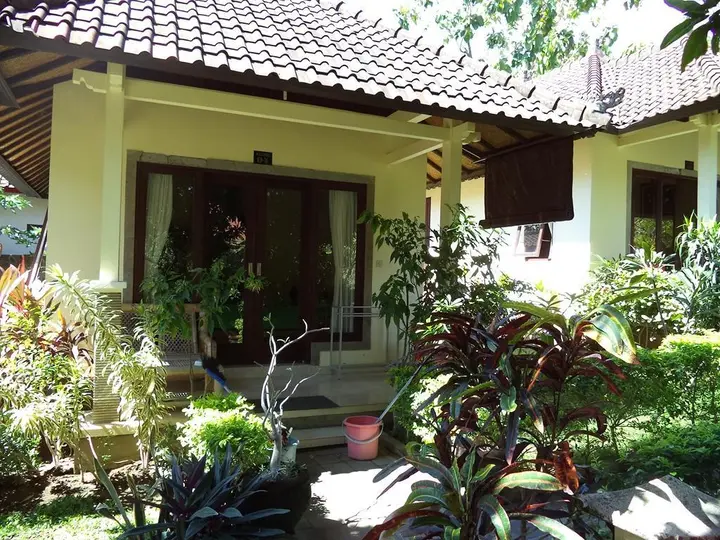 Бунутан: Green CoCo House