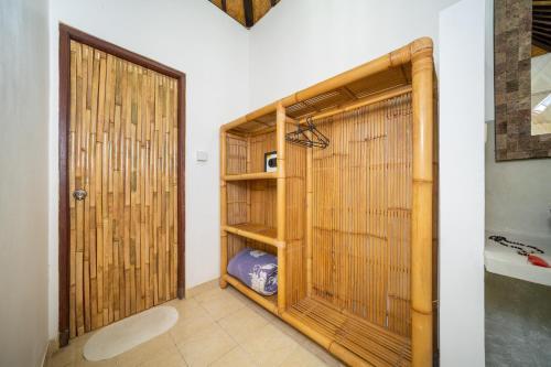 Бунутан: Green CoCo House