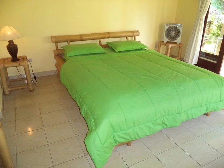 Бунутан: Green CoCo House