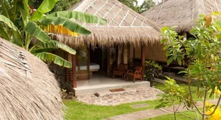 Гили Аир: Si Pitung Village