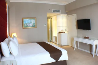 Сурабая: Golden Tulip Legacy Surabaya