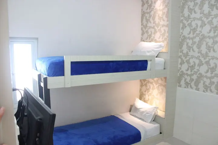 Медан: Permata Inn