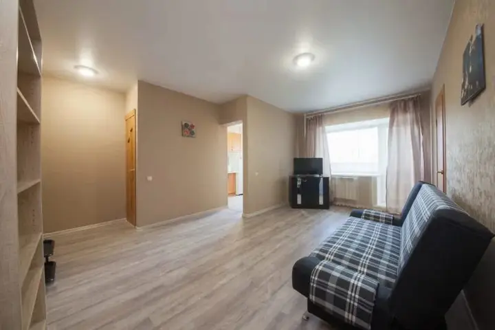 Красноярск: Apartments Kvartirov on str. Krasnaya ploshchad, bld. 1