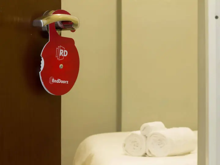 Джакарта: RedDoorz Plus @ Guntur Raya Setiabudi
