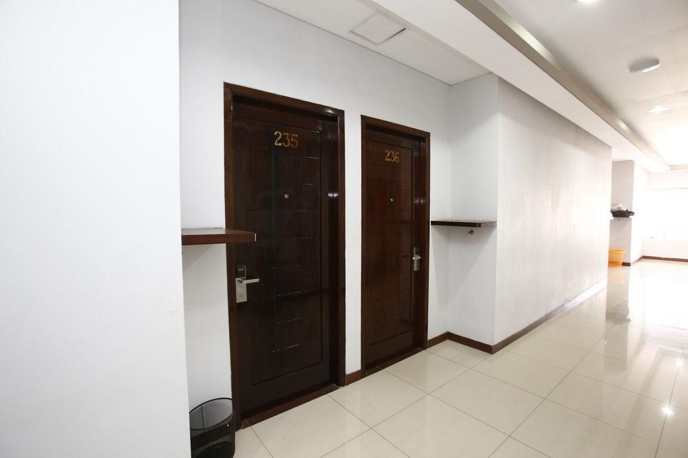 Джакарта: RedDoorz @ Karet Kuningan