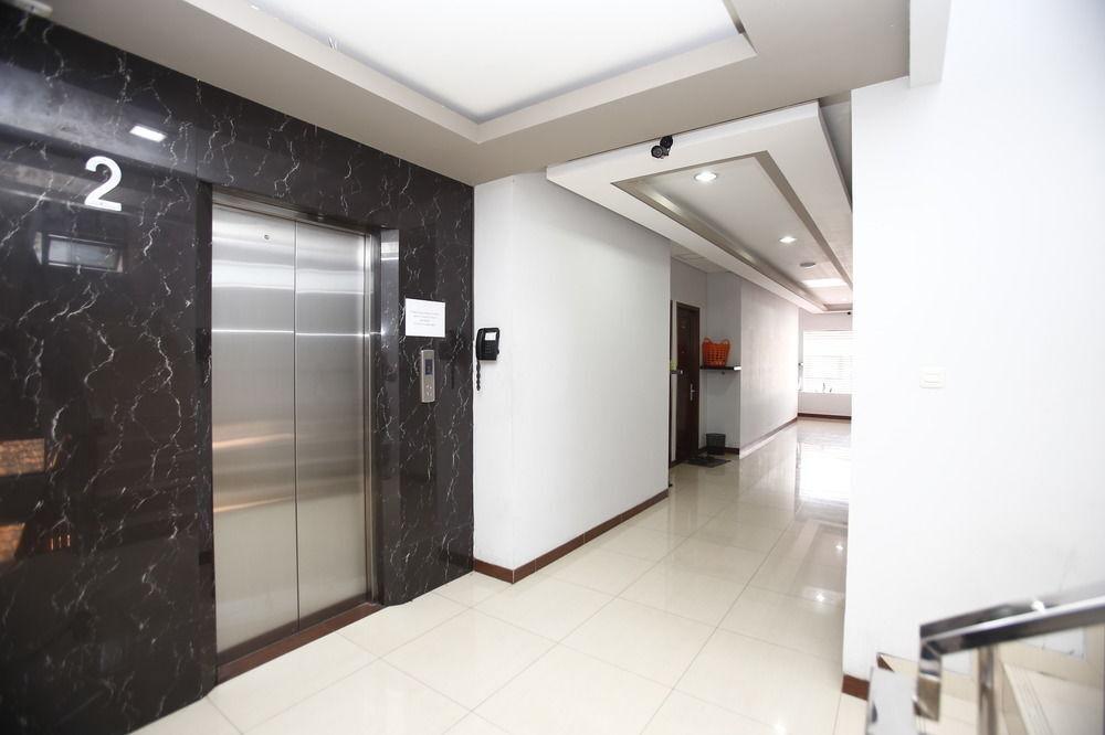 Джакарта: RedDoorz @ Karet Kuningan
