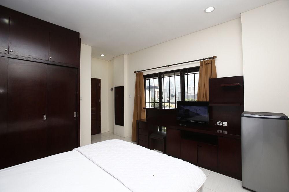 Джакарта: RedDoorz @ Karet Kuningan