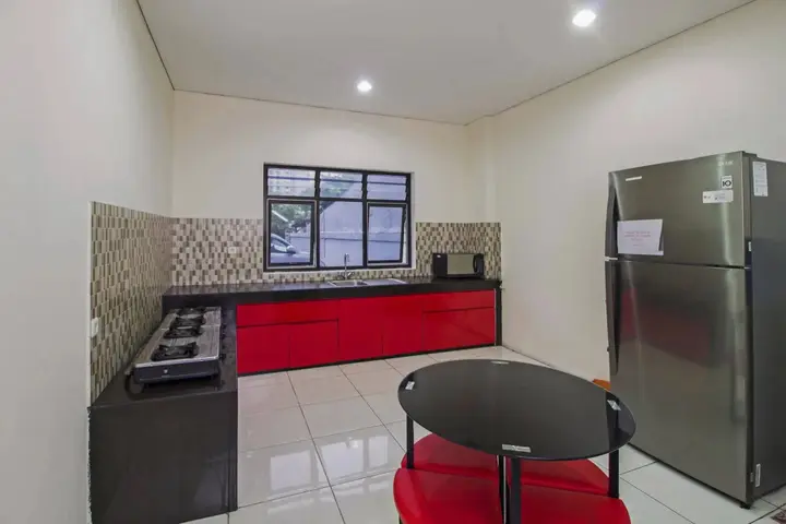 Джакарта: RedDoorz @ Karet Kuningan