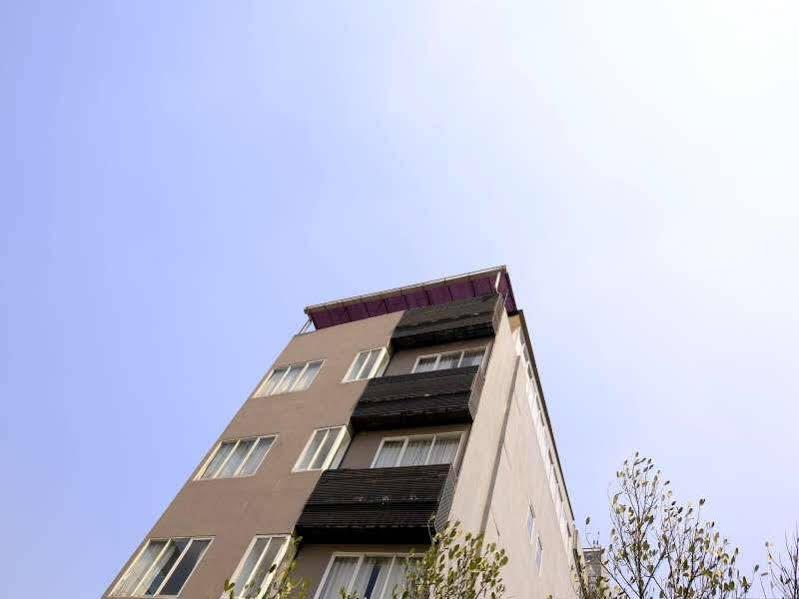 Джакарта: RedDoorz UOB Plaza