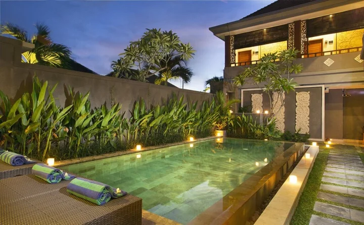 Кута: M & D Guest House Seminyak