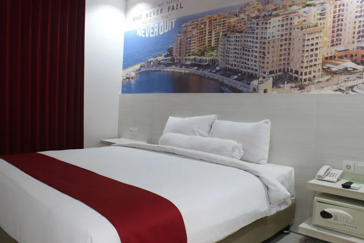 Сурабая: The WIN hotel