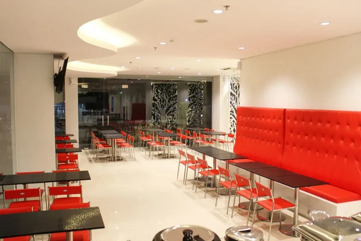Сурабая: The WIN hotel