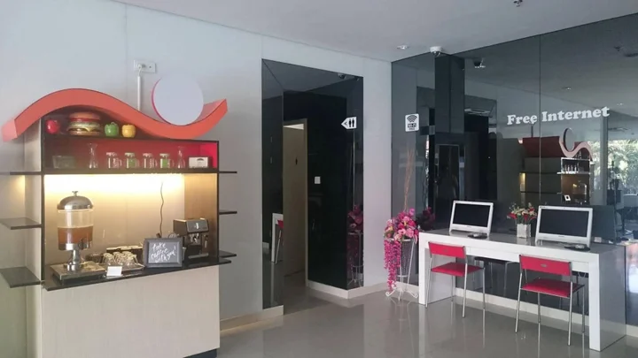 Сурабая: The WIN hotel