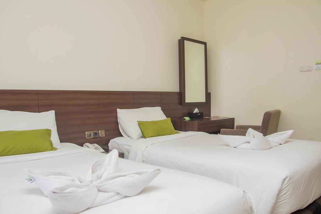 Манадо: Green Eden Hotel