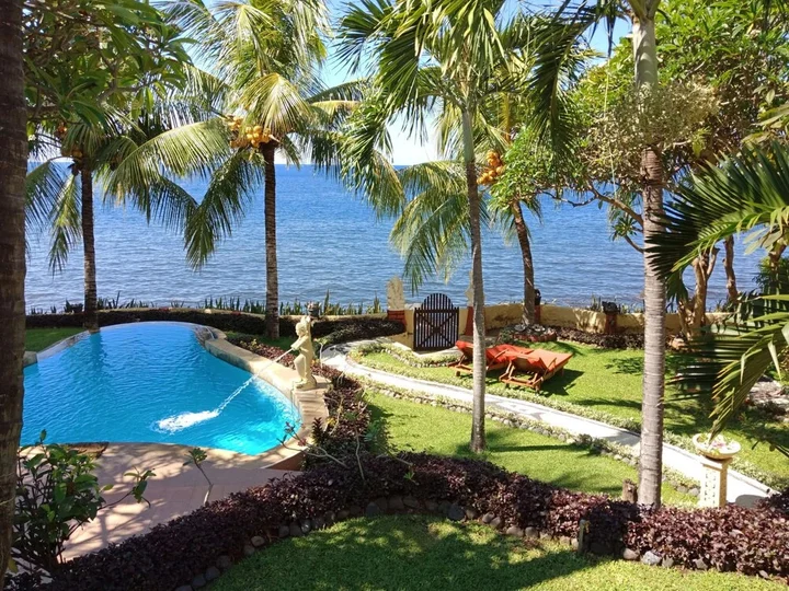 Тембок: Teluk Indah Beach & Pool Villa