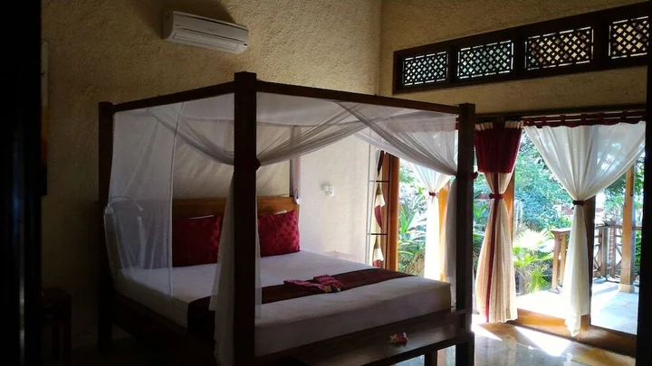 Тембок: Teluk Indah Beach & Pool Villa