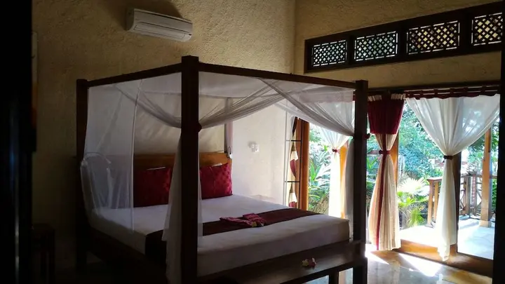 Тембок: Teluk Indah Beach & Pool Villa