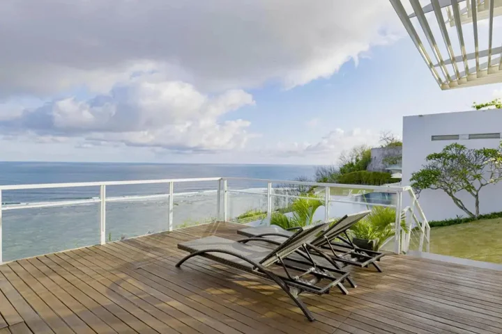 Унгасан: Villa Latitude Bali