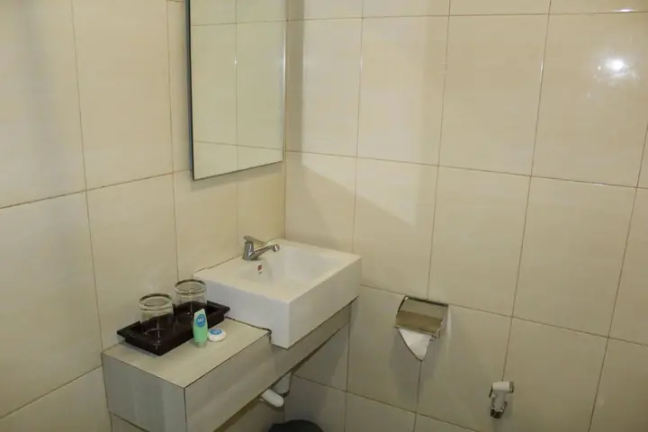 Джокьякарта: Sky Hotel Jogja