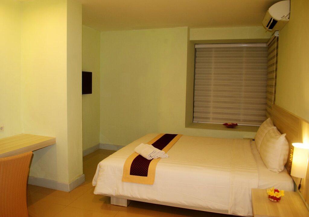 Джокьякарта: Sky Hotel Jogja
