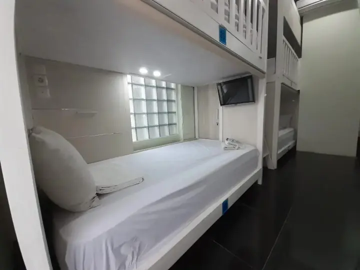 Джокьякарта: Sky Hotel Jogja