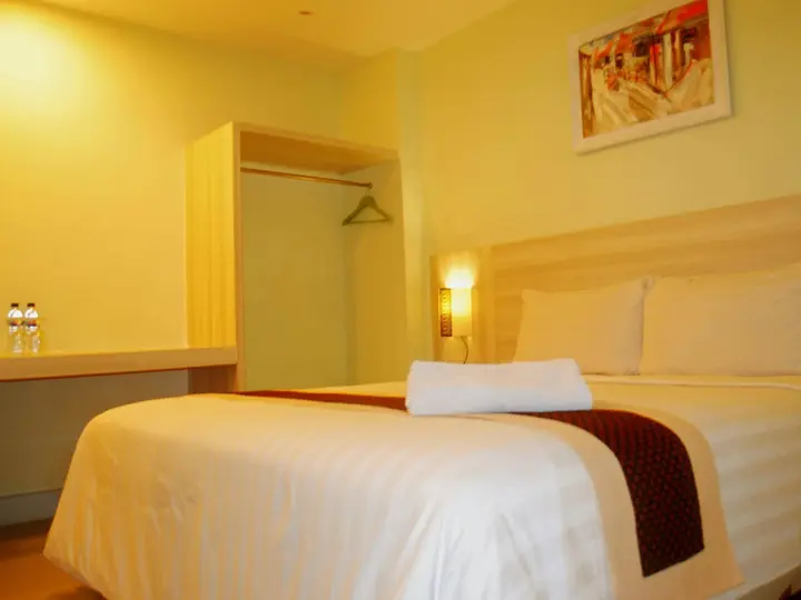 Джокьякарта: Sky Hotel Jogja