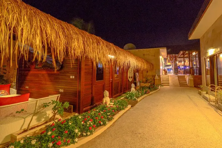 Гили-Мено: Kura Kura Beach Resort
