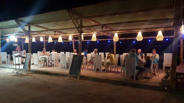 Гили-Мено: Kura Kura Beach Resort
