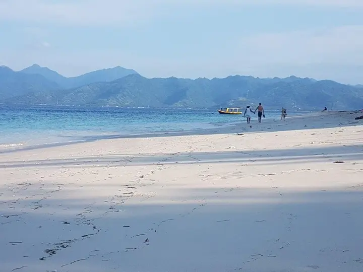 Гили-Мено: Kura Kura Beach Resort