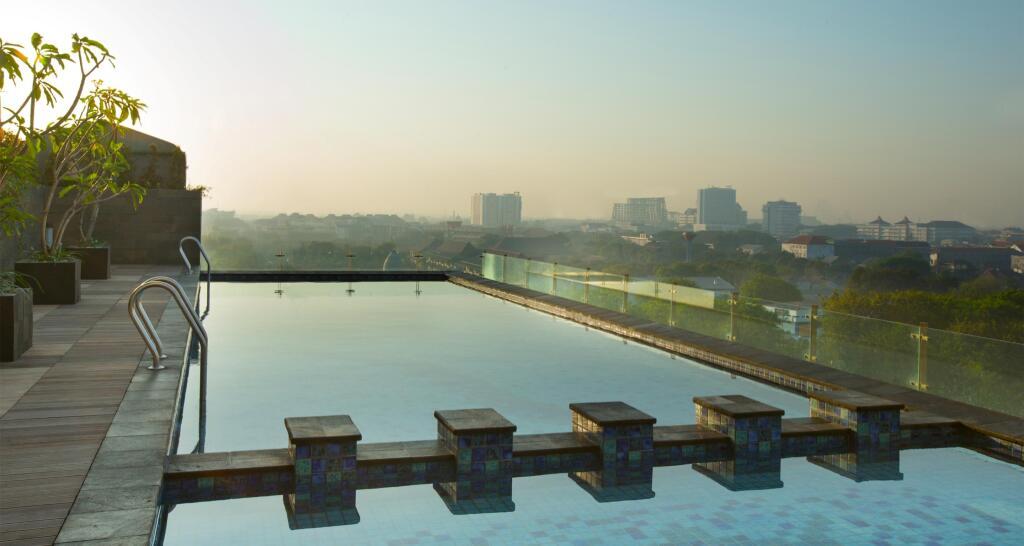 Сурабая: Best Western Papilio Hotel