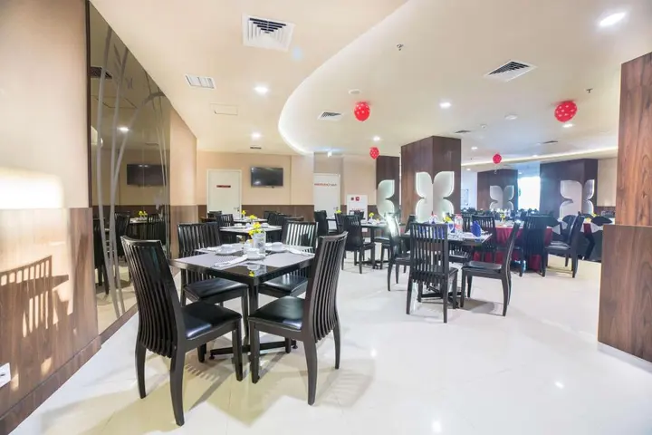 Сурабая: Best Western Papilio Hotel