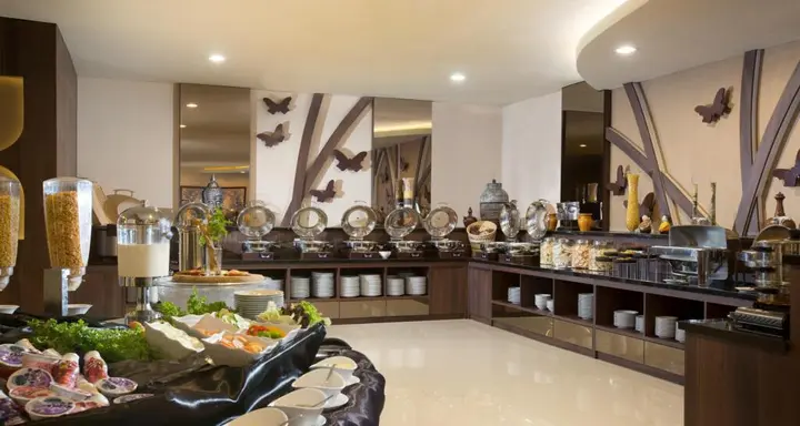 Сурабая: Best Western Papilio Hotel