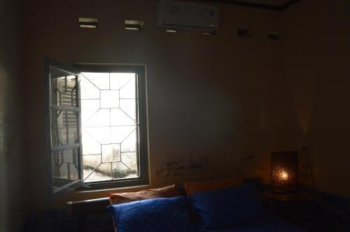 Джокьякарта: Rumah Isaku