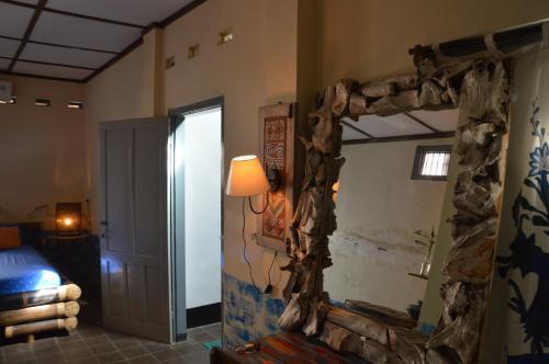 Джокьякарта: Rumah Isaku