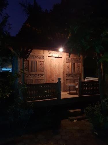 Джокьякарта: Rumah Isaku