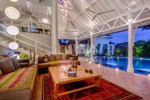 Кута: La Villa Oberoi