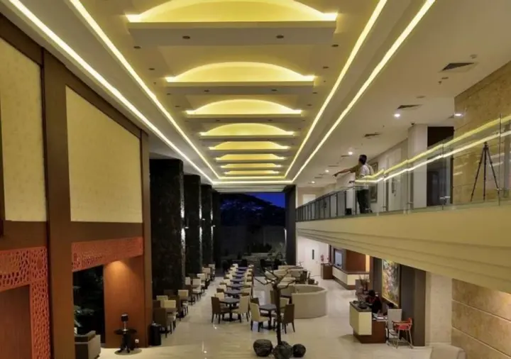 Маланг: Ascent Premiere Hotel and Convention