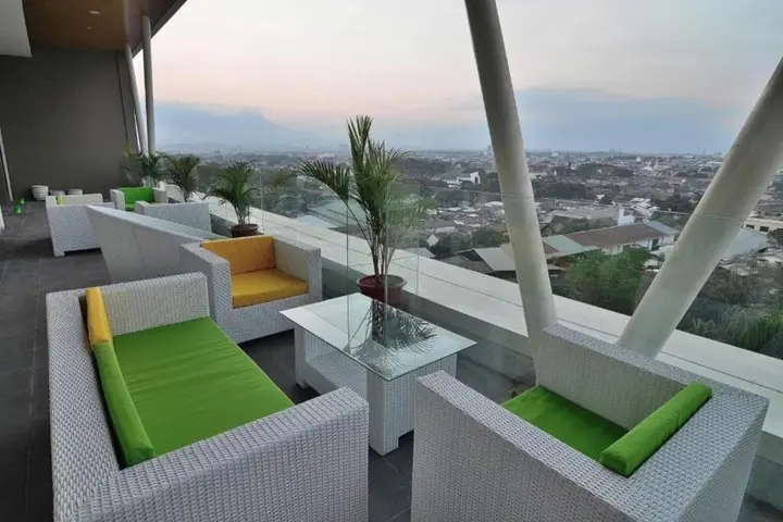 Маланг: Ascent Premiere Hotel and Convention
