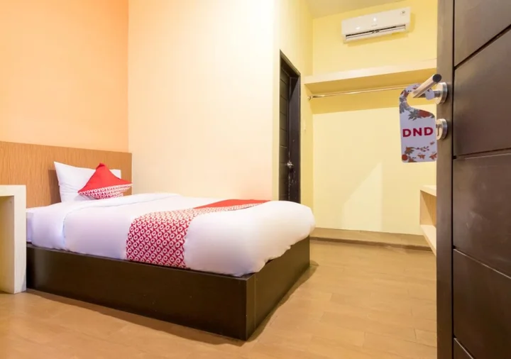 Медан: OYO 996 Hotel Transit