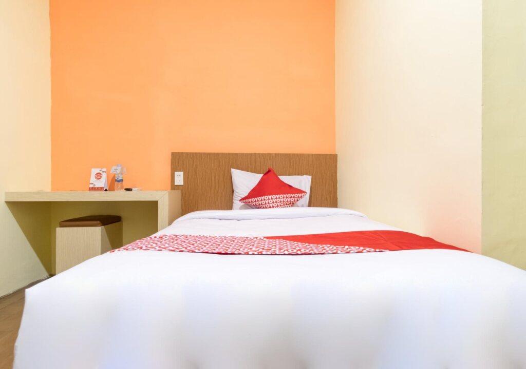 Медан: OYO 996 Hotel Transit