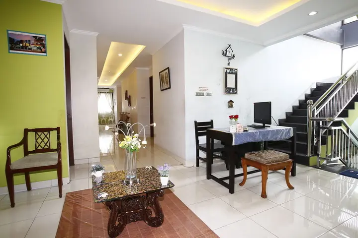 Джакарта: RedDoorz @ Kebon Baru