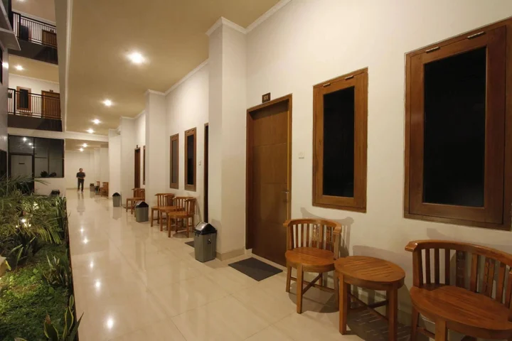 Матарам: Palapa Hotel
