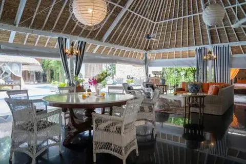 Кута: 卡利斯别墅酒店(Villa Kalis)