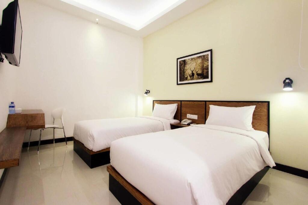 Джакарта: Hotel Zia Shiro I Shika